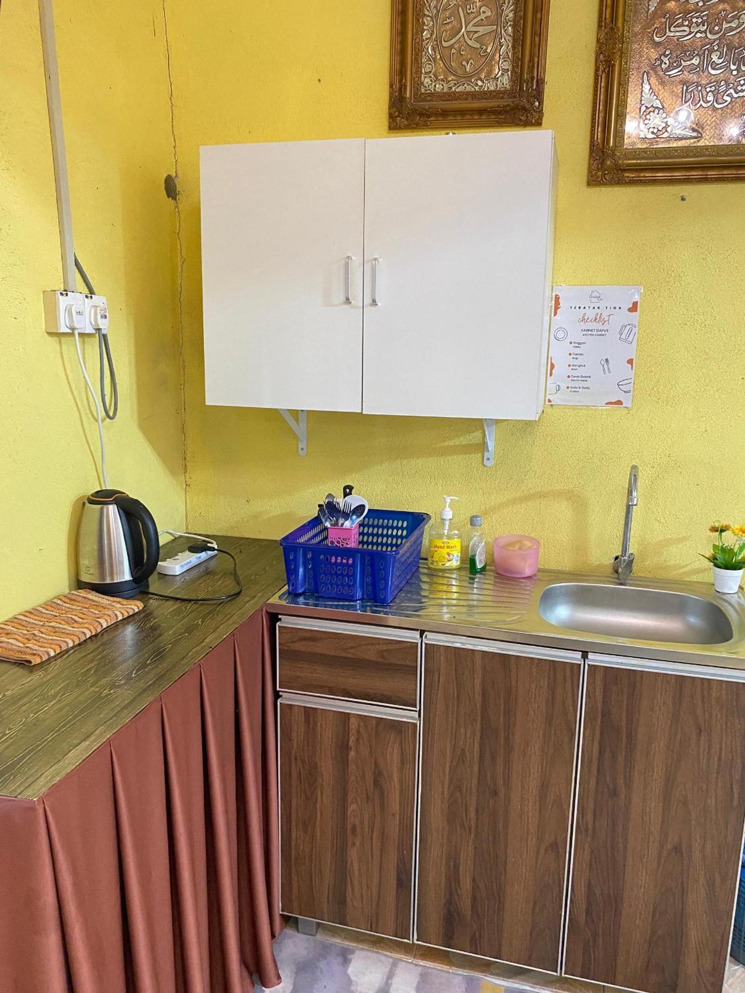 Teratak Tiga Homestay Padang Besar Kaki Bukit Екстер'єр фото